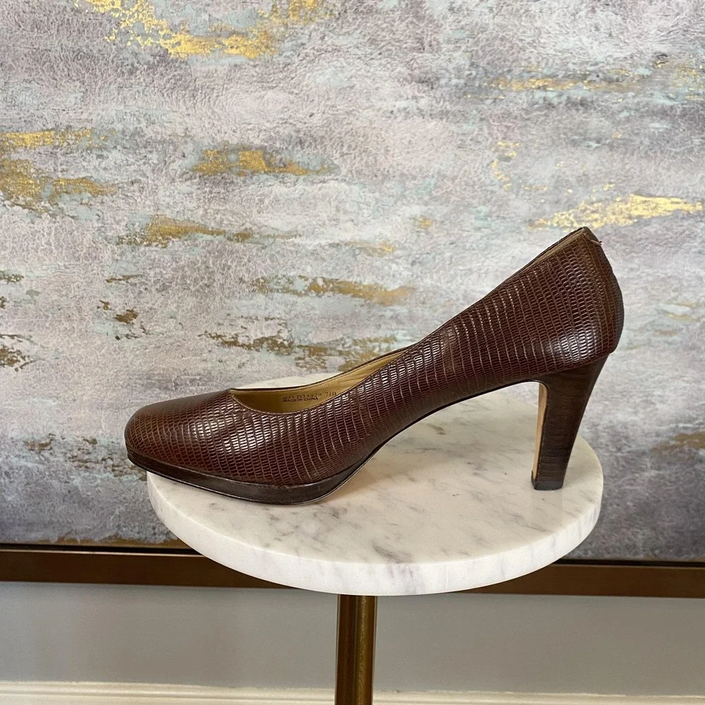 Cole Haan Shoes Womens Size 7.5 Brown Leather Round Toe High Heel Textured Pumps